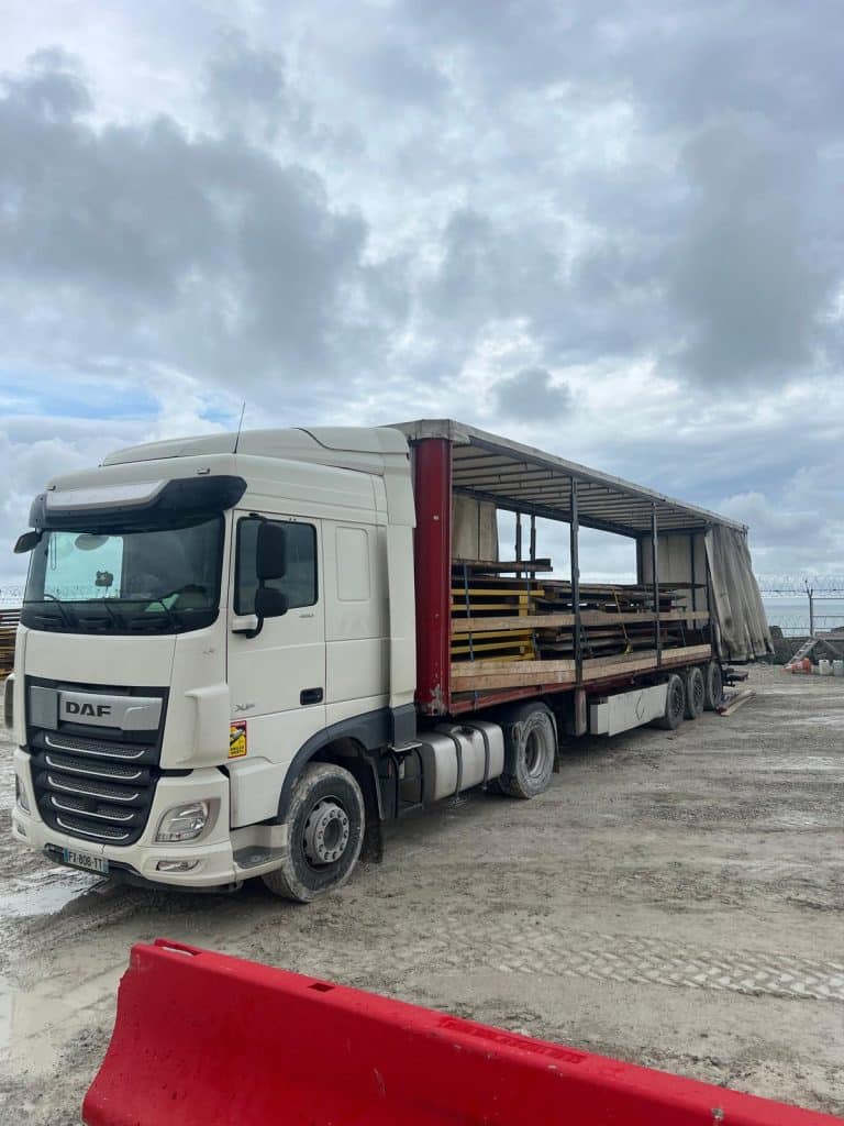 Transport routier national et international départ